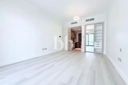 Prime Location | Modern | Unfurnished