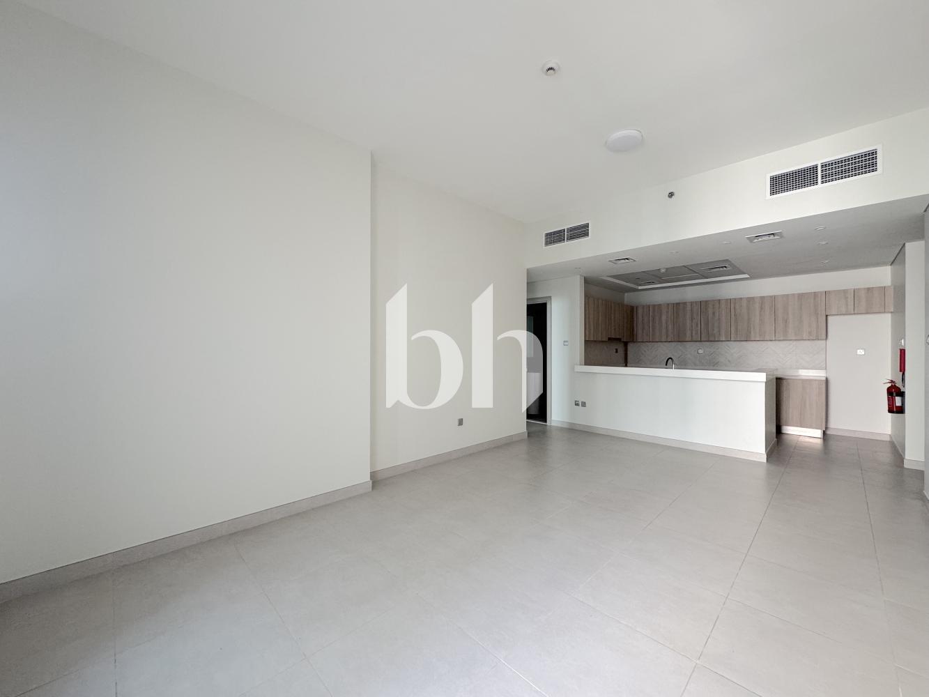 Exclusive | Large Layout | Rented
