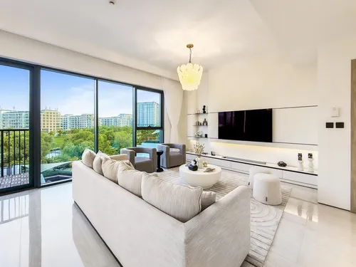 2 Bedrooms Apartment in Executive Residences 1