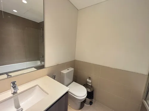 2 Bedrooms Apartment in Park Heights 1