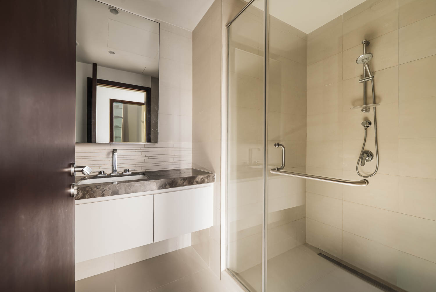 2 Bedrooms Apartment in Acacia A