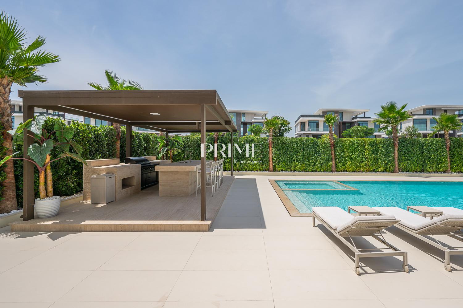 5 Bedrooms Villa in Palm Hills
