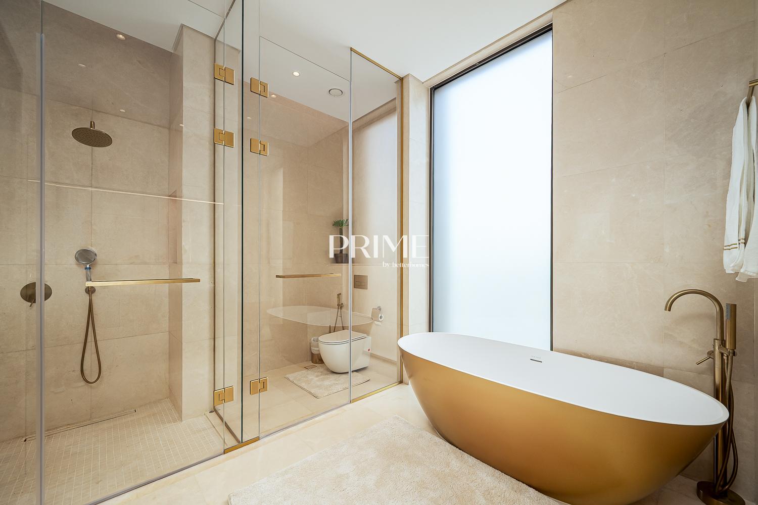 5 Bedrooms Villa in Palm Hills