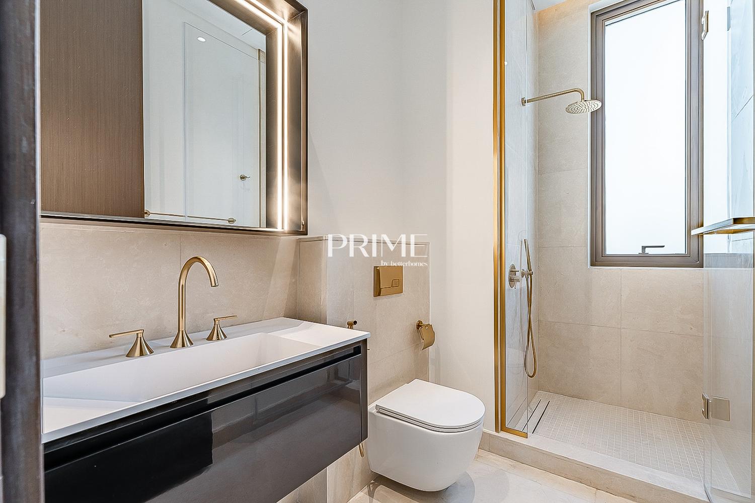 5 Bedrooms Villa in Palm Hills