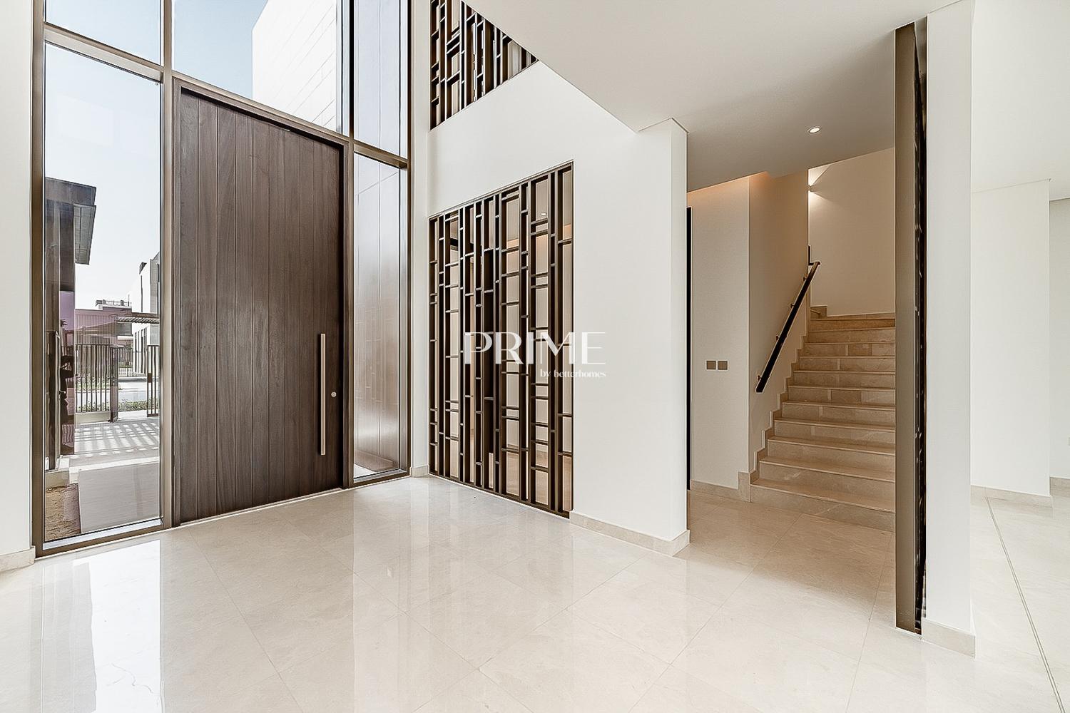 5 Bedrooms Villa in Palm Hills