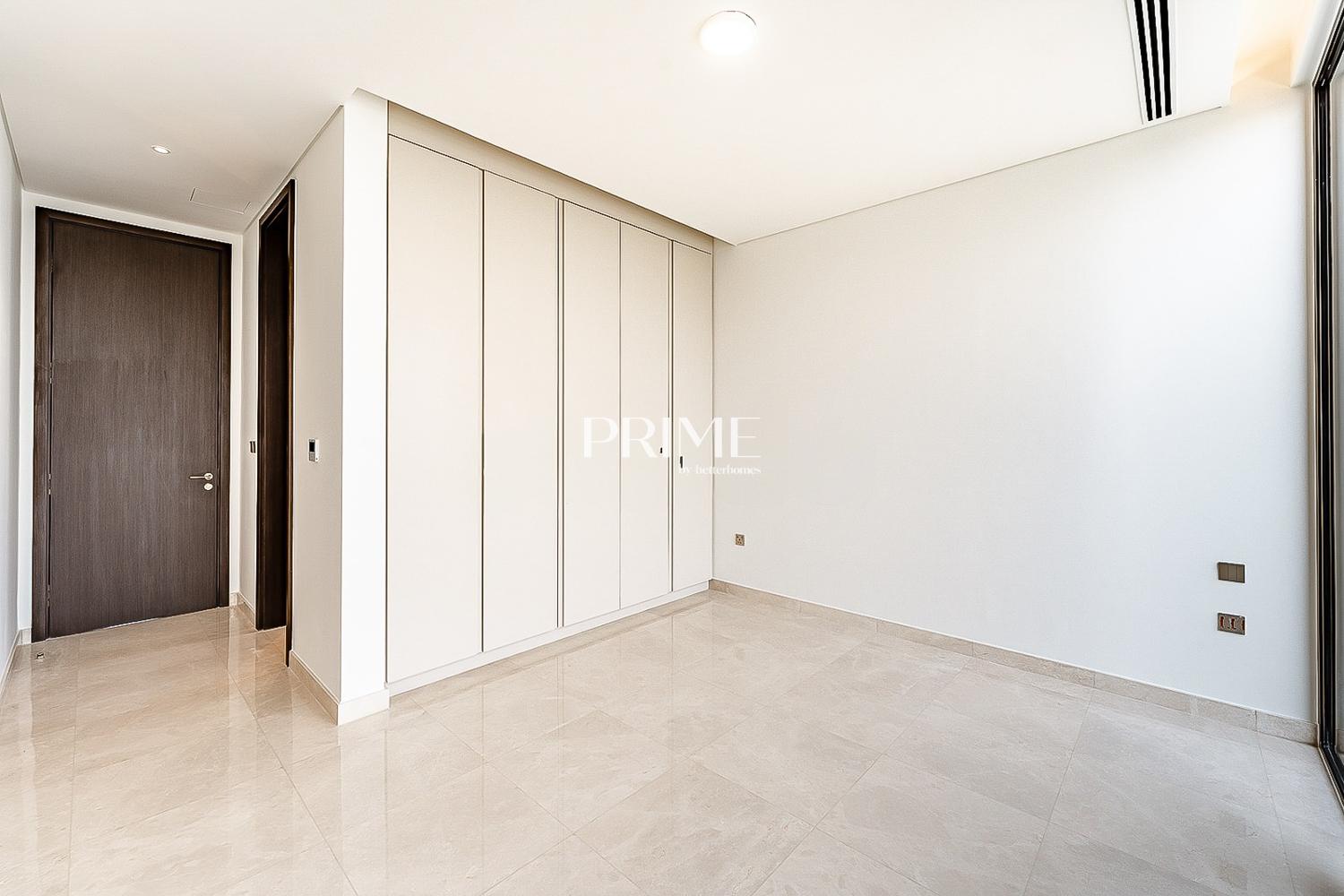5 Bedrooms Villa in Palm Hills