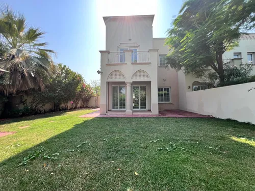 2 Bedrooms Townhouse in Springs 3