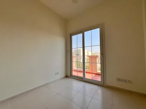 2 Bedrooms Townhouse in Springs 3