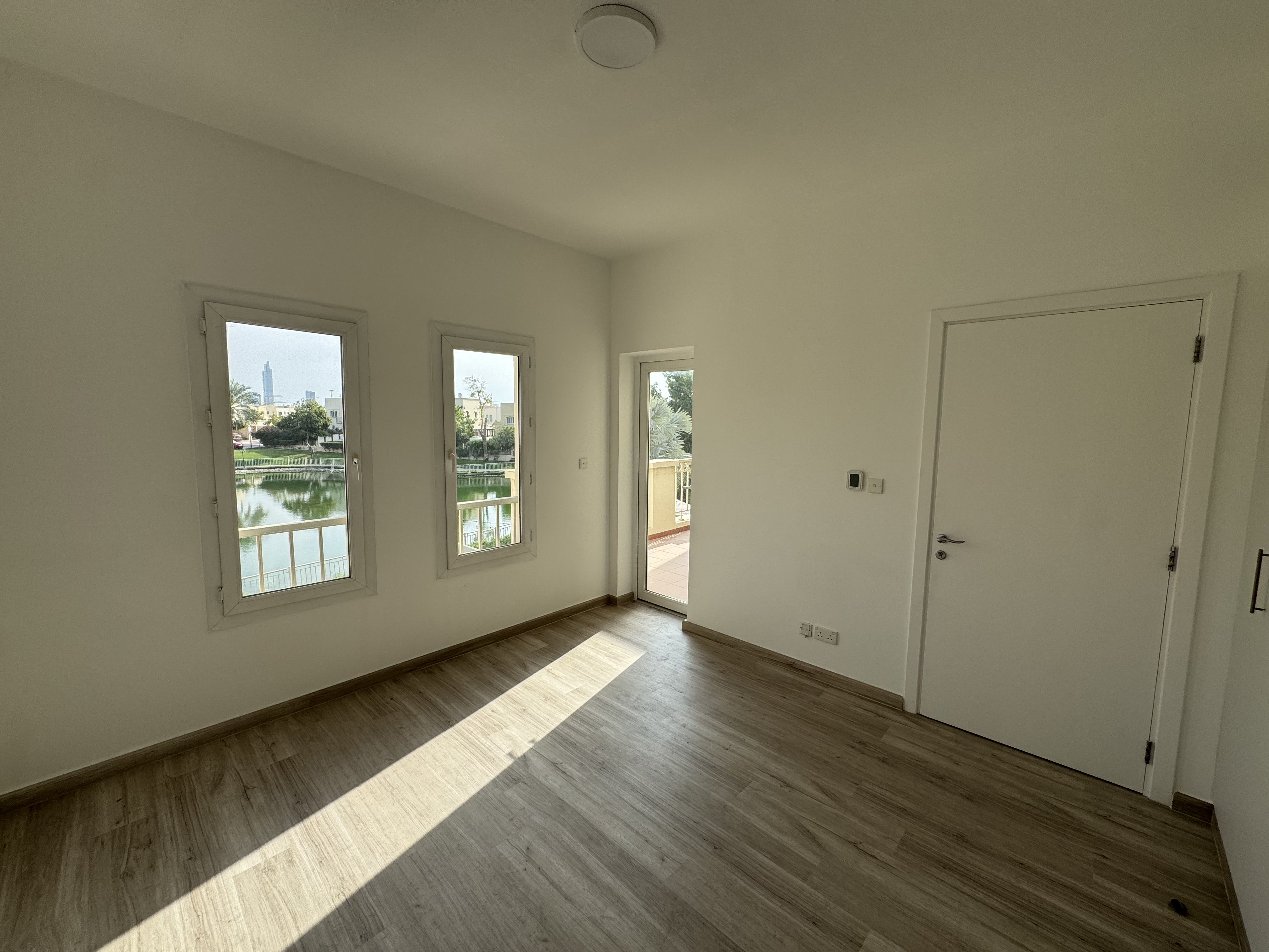 3 Bedrooms Townhouse in Springs 5