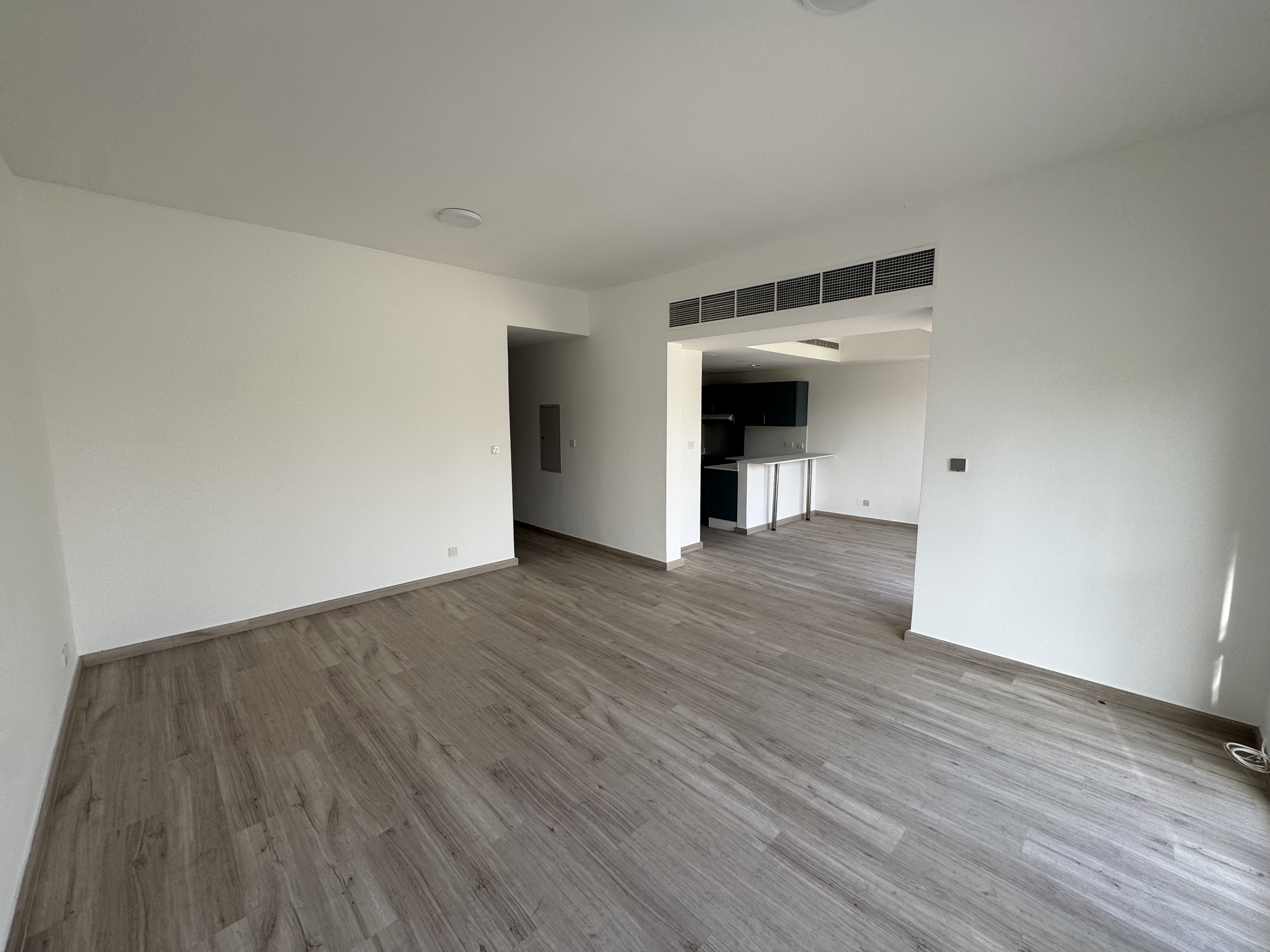 3 Bedrooms Townhouse in Springs 5