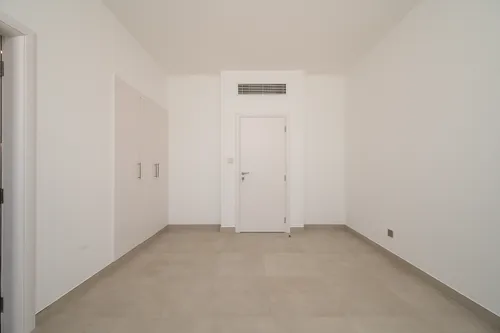 2 Bedrooms Villa in Springs 1