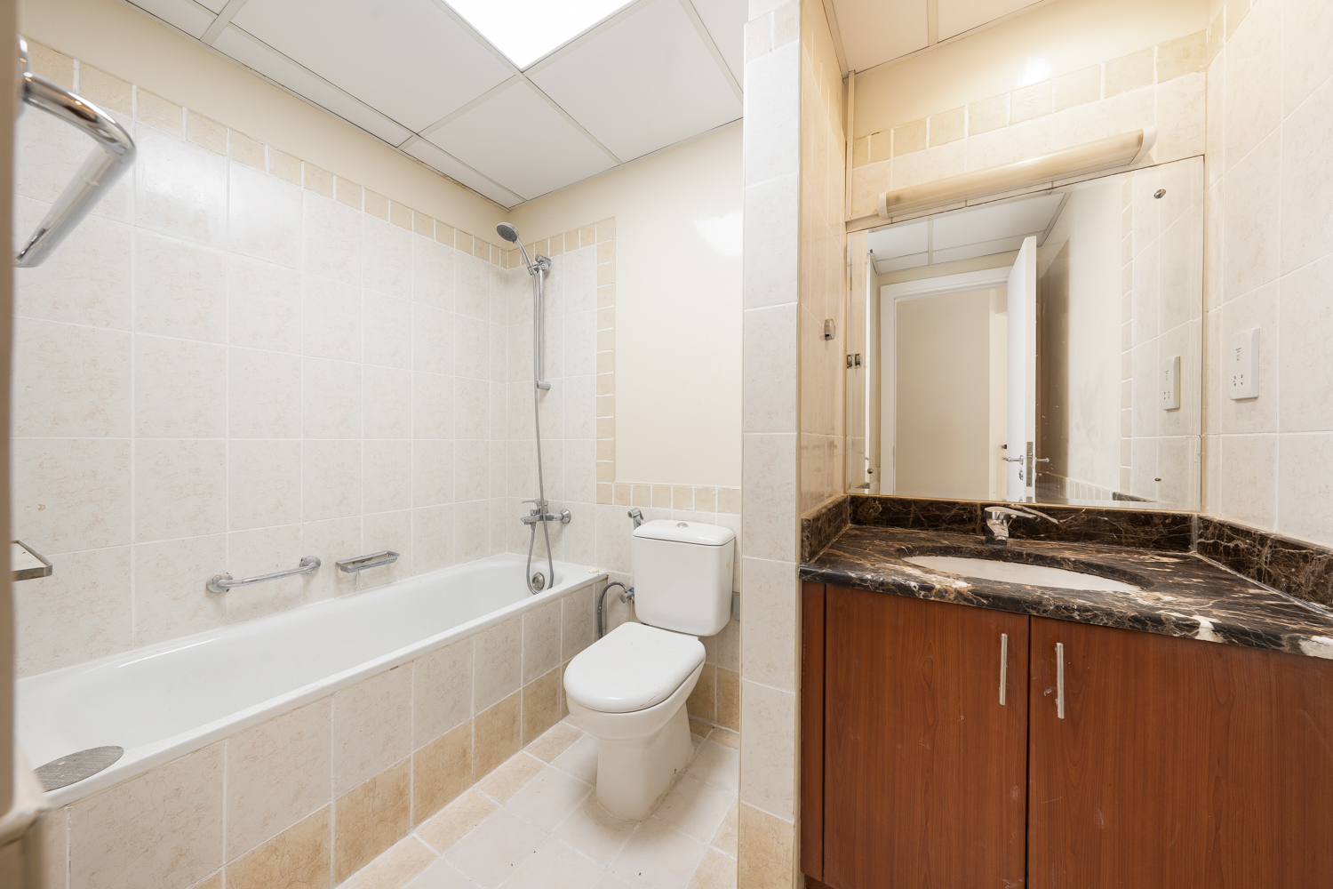 3 Bedrooms Townhouse in Springs 10