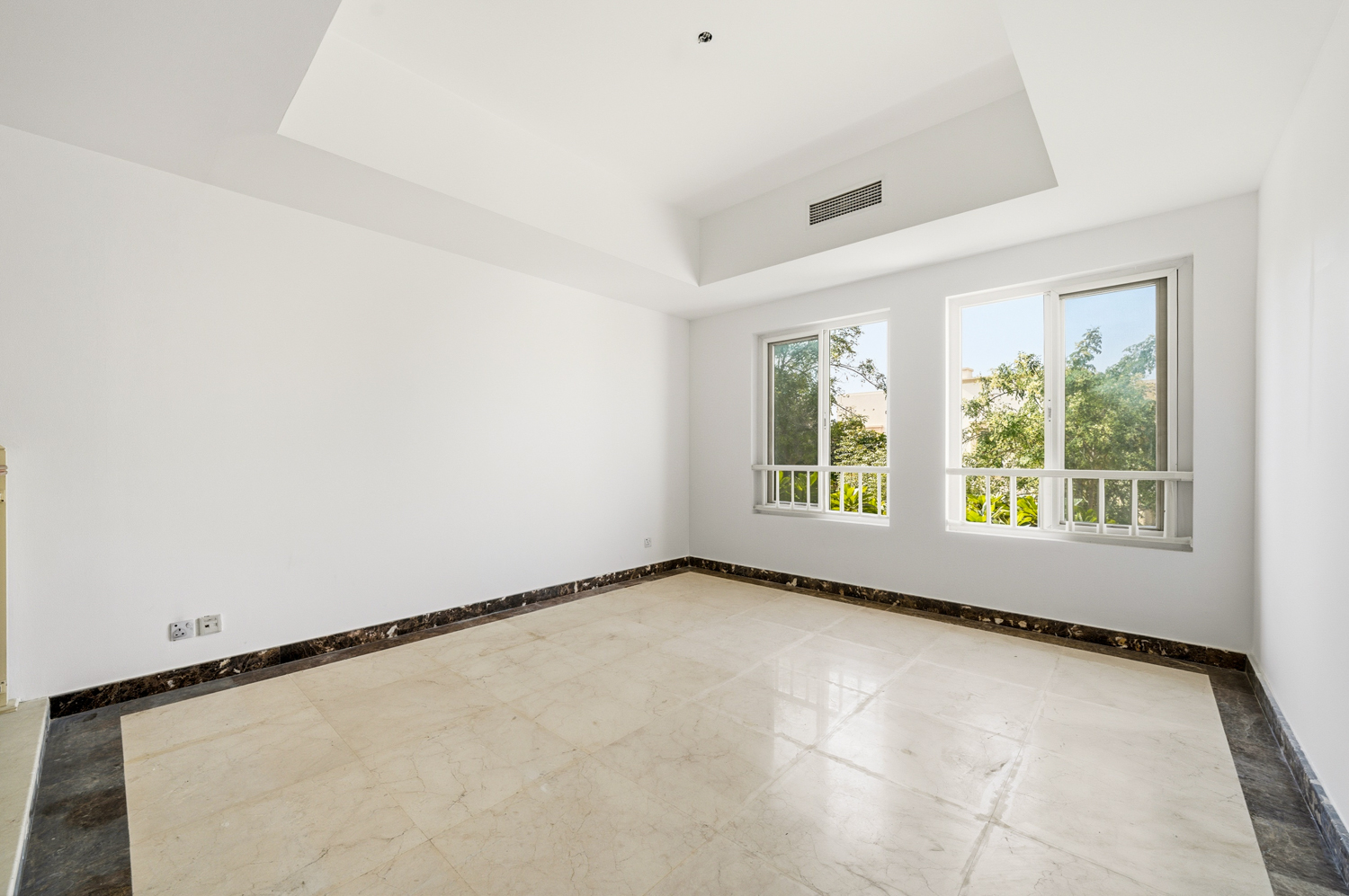 3 Bedrooms Townhouse in Springs 10