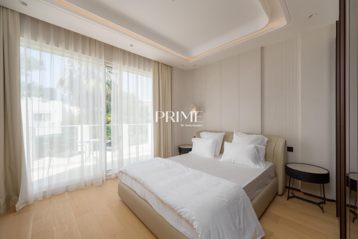 4 Bedrooms Villa in 6 Street, Meadows