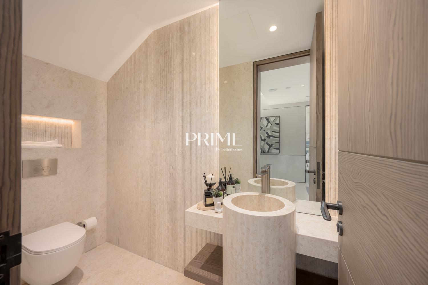 4 Bedrooms Villa in 6 Street, Meadows