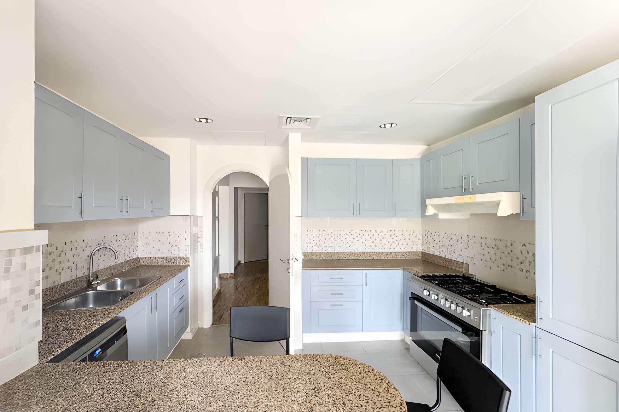 3 Bedrooms Townhouse in Springs 1