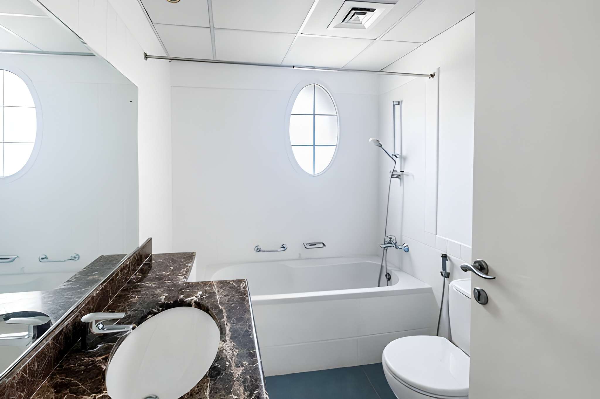 3 Bedrooms Townhouse in Springs 1