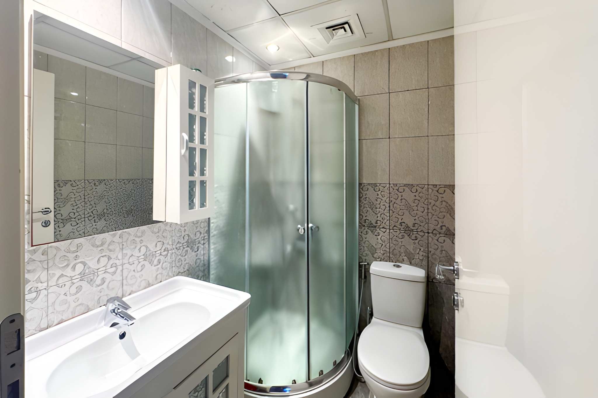 3 Bedrooms Townhouse in Springs 1