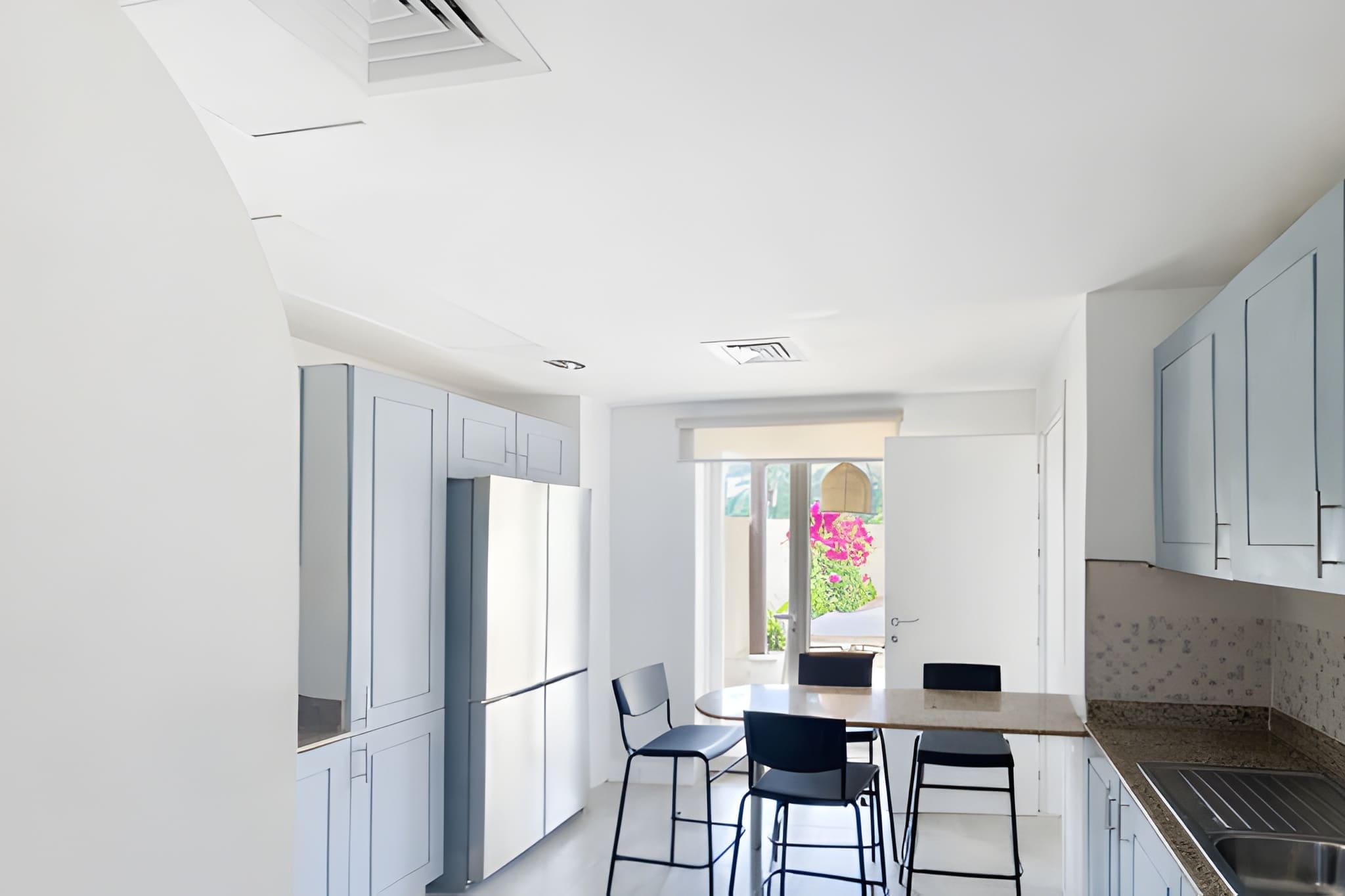 3 Bedrooms Townhouse in Springs 1