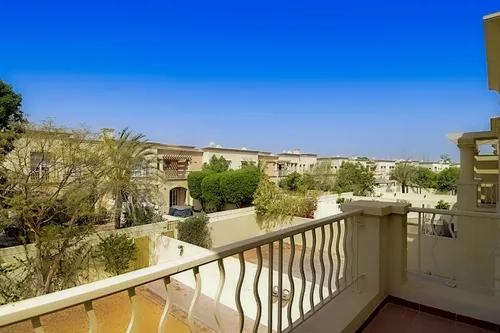 3 Bedrooms Townhouse in Springs 9