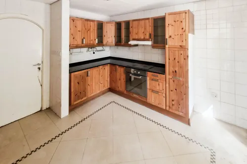 3 Bedrooms Townhouse in Springs 9