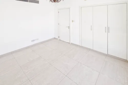 3 Bedrooms Townhouse in Springs 9