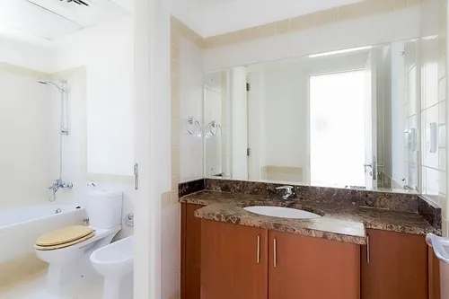 3 Bedrooms Townhouse in Springs 9