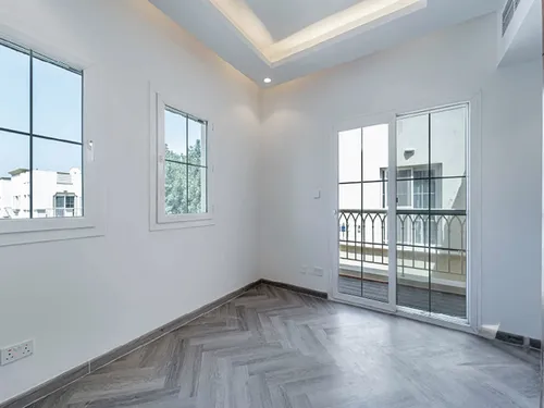 2 Bedrooms Villa in Springs 11