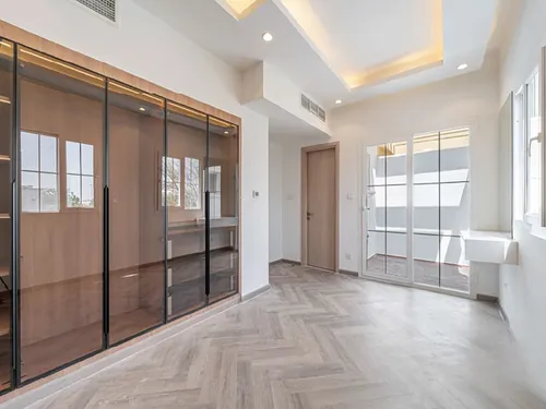 2 Bedrooms Villa in Springs 11