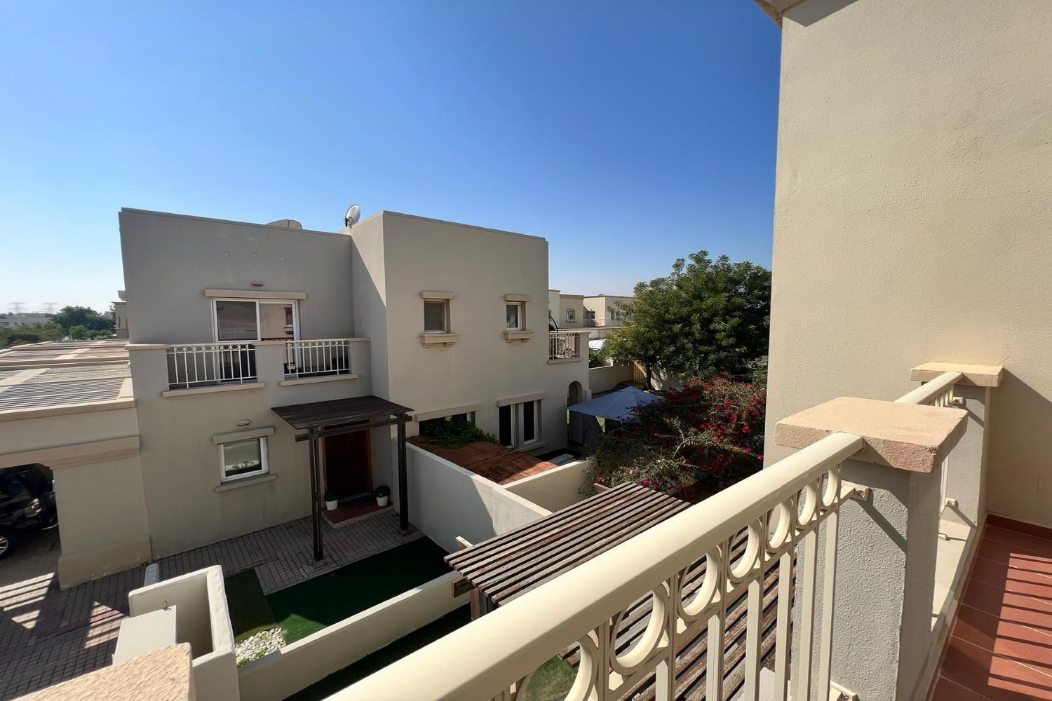 2 Bedrooms Villa in Springs 14