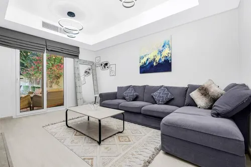 2 Bedrooms Villa in Springs 10