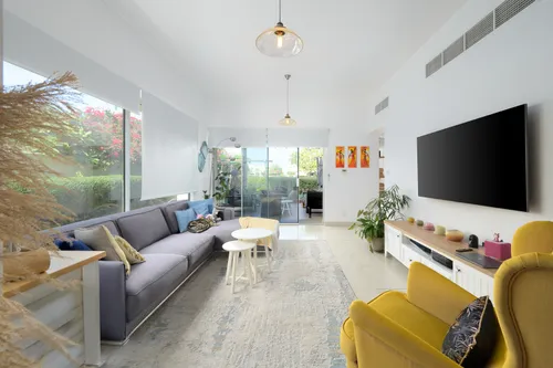 3 Bedrooms Villa in Springs 15