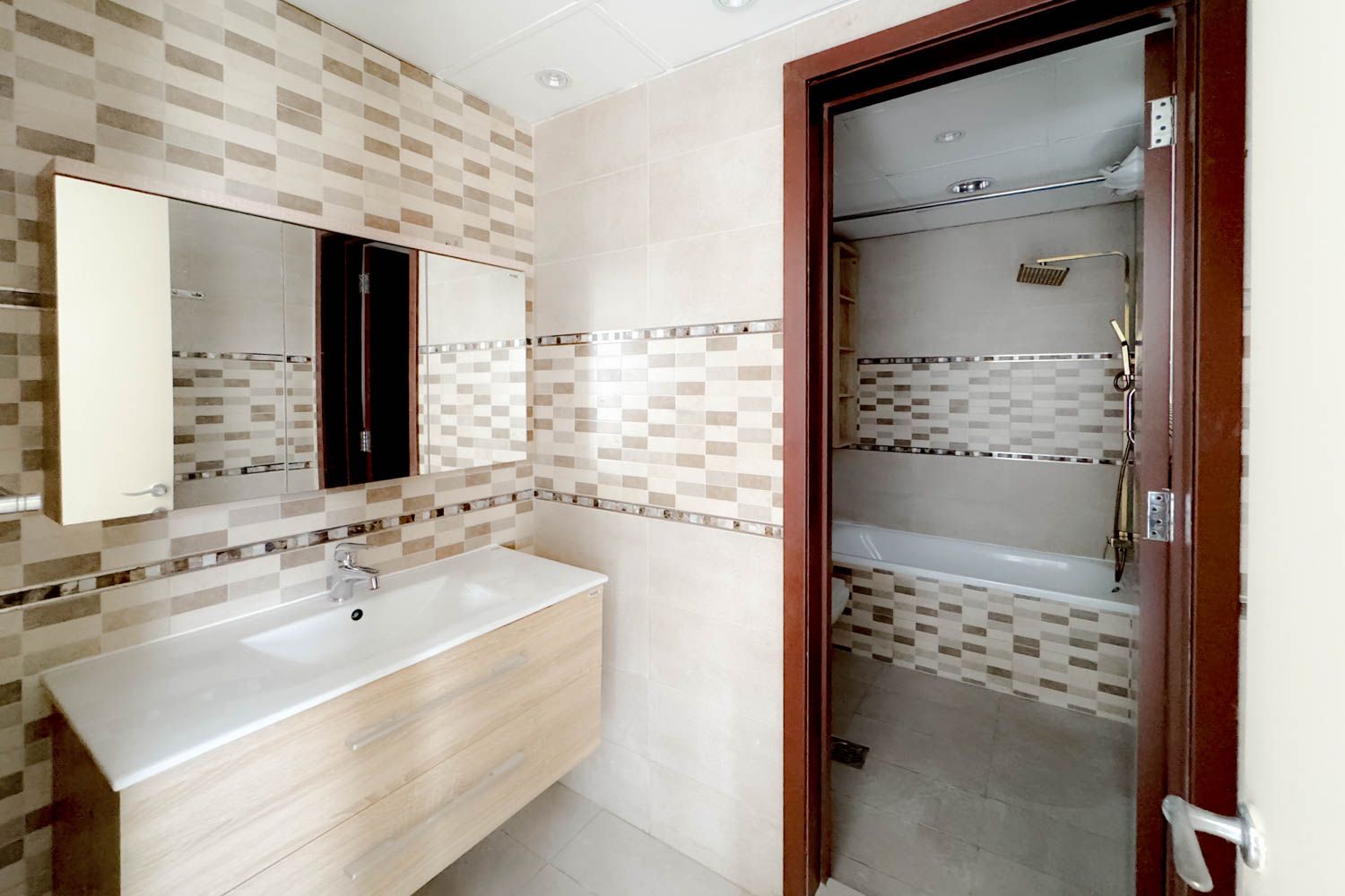 3 Bedrooms Townhouse in Springs 14