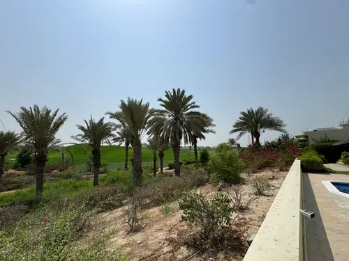 5 Bedrooms Villa in Sector H