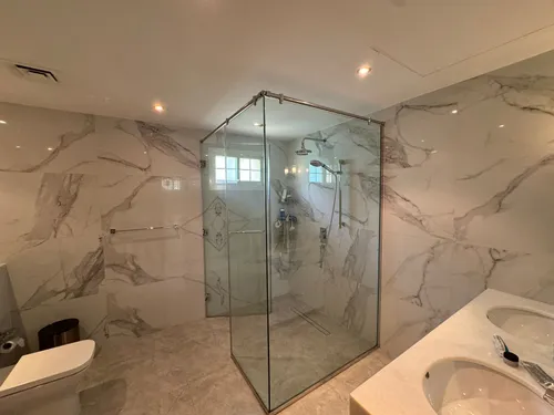 5 Bedrooms Villa in Sector H