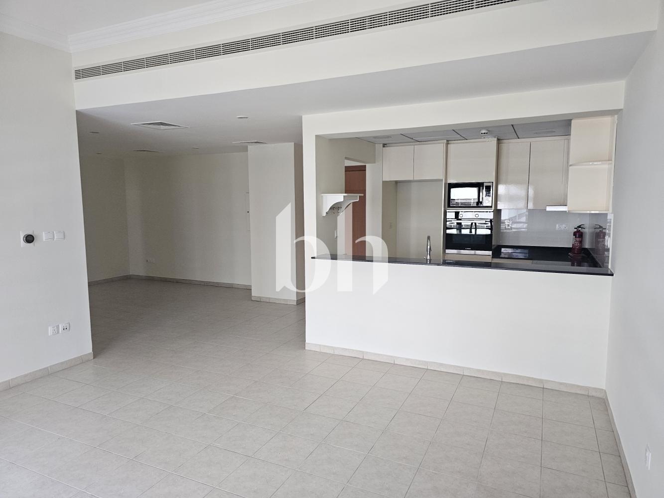 Vacant | Upgraded | 2 Parkings