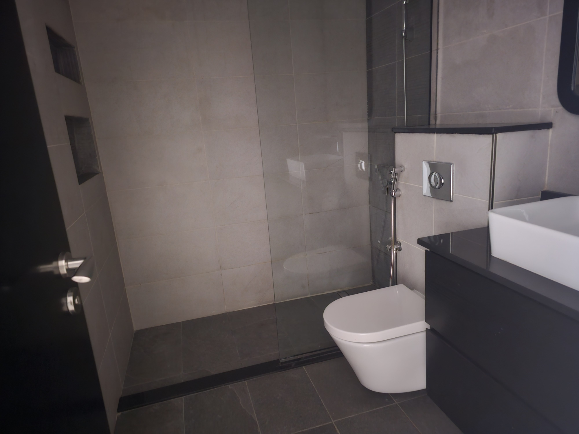 3 Bedrooms Apartment in Al Jaz 3