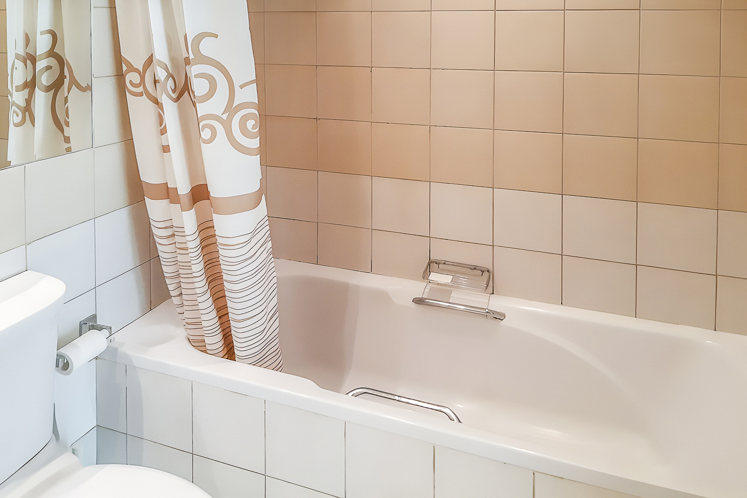 1 Bedroom Apartment in Al Ghozlan 2