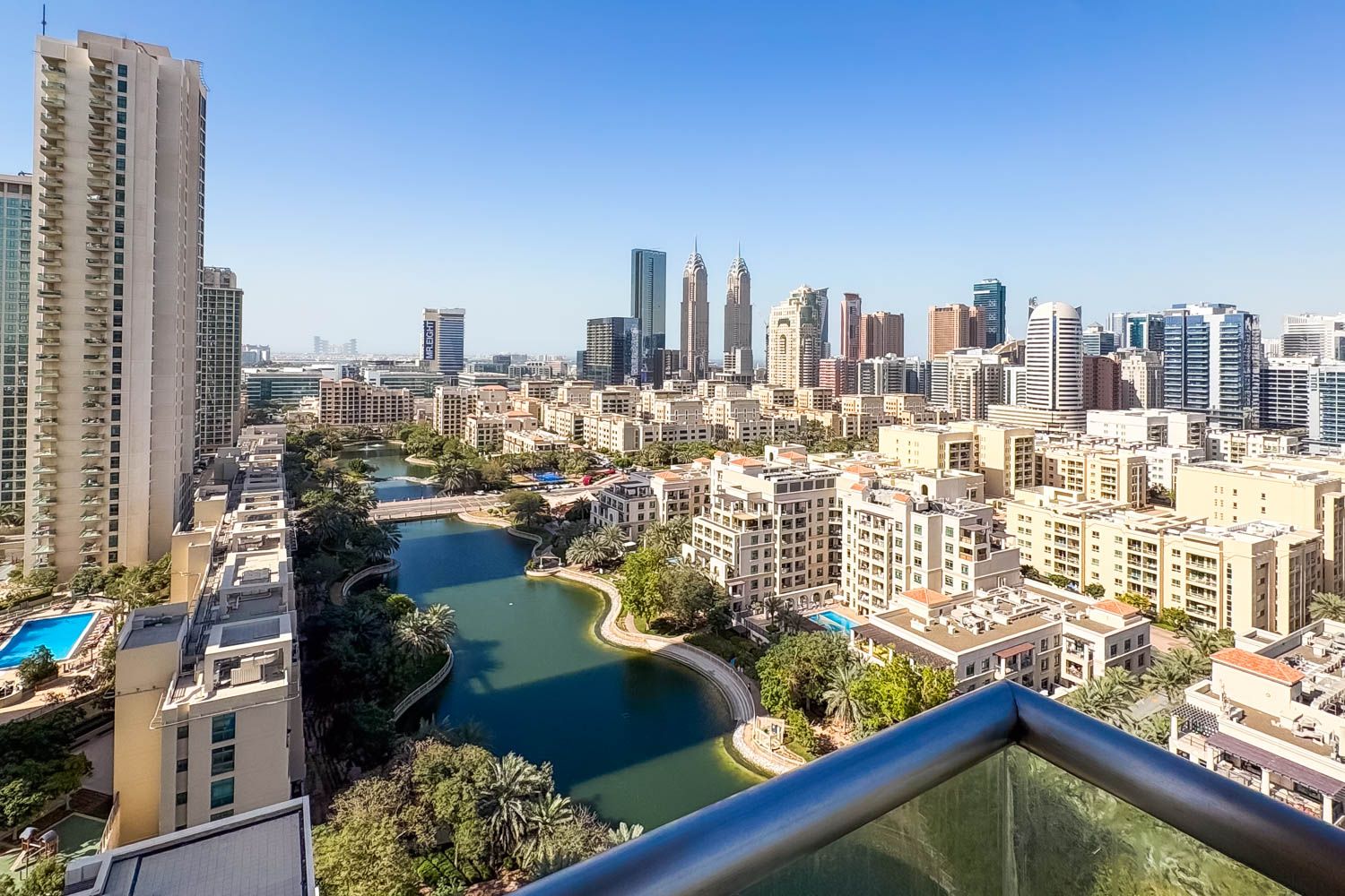 2 Bedrooms Apartment in The Fairways North