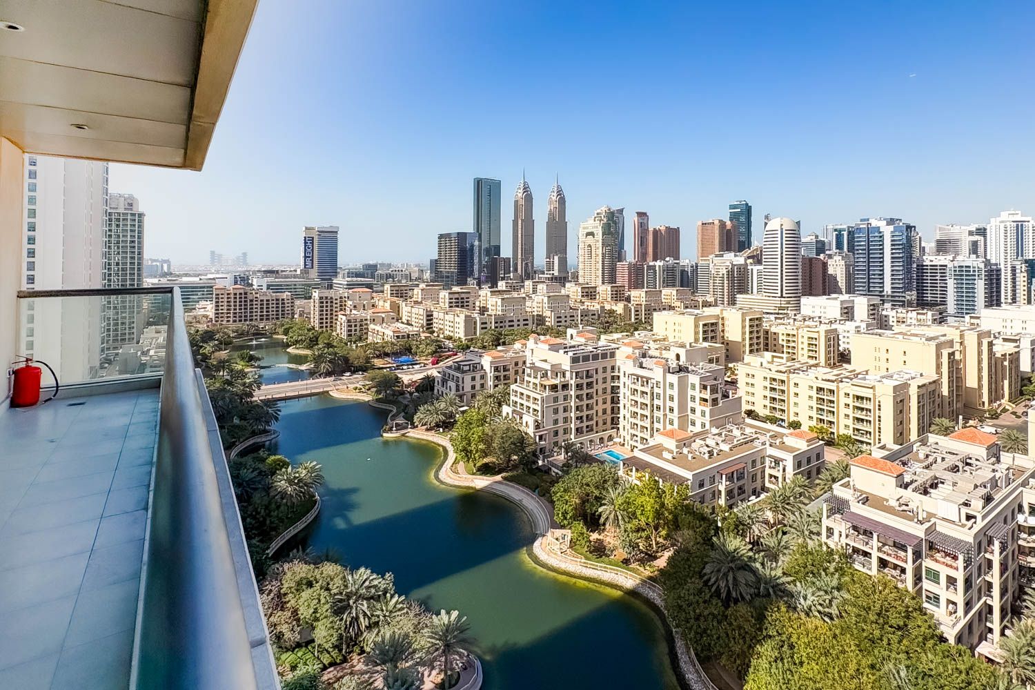 2 Bedrooms Apartment in The Fairways North