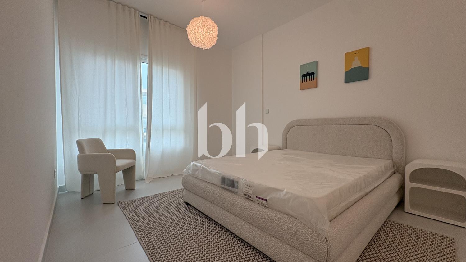 Luxury Renovated | Furnished | Vacant Now