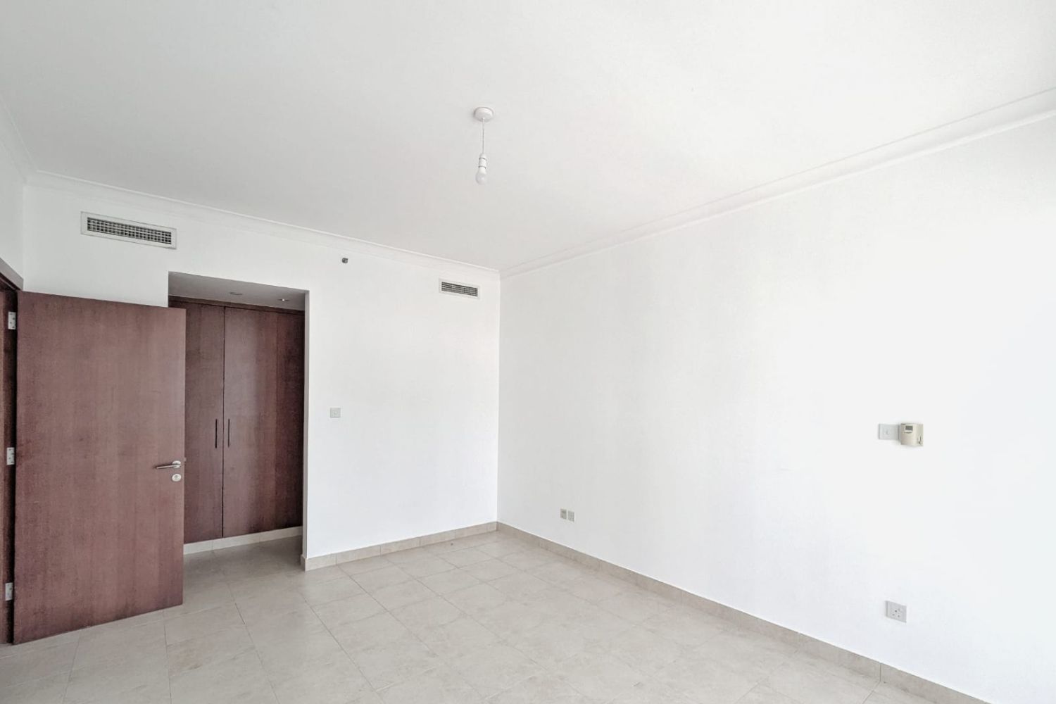 2 Bedrooms Apartment in The Fairways East
