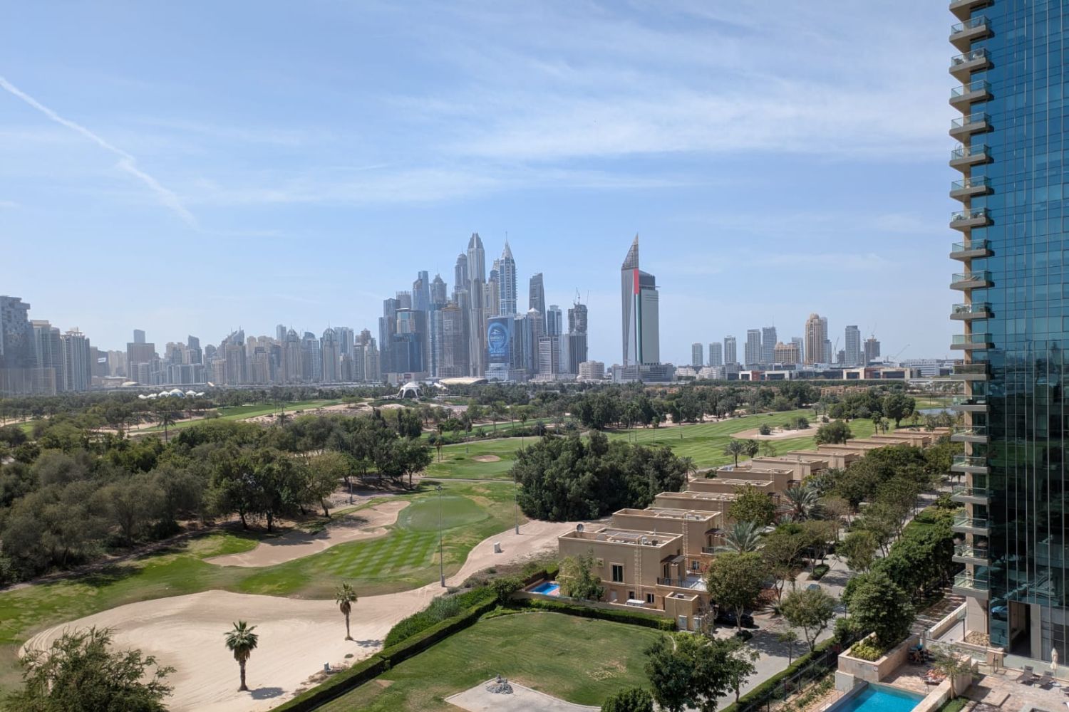 2 Bedrooms Apartment in The Fairways East