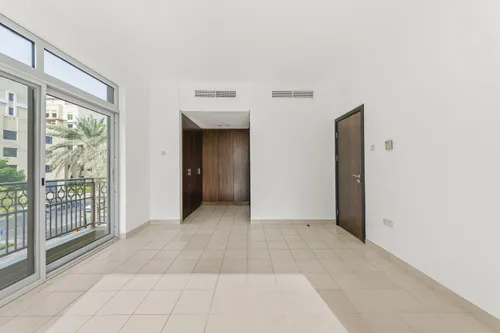 2 Bedrooms Apartment in Una Riverside Residence