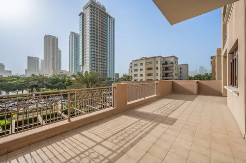 2 Bedrooms Apartment in Una Riverside Residence