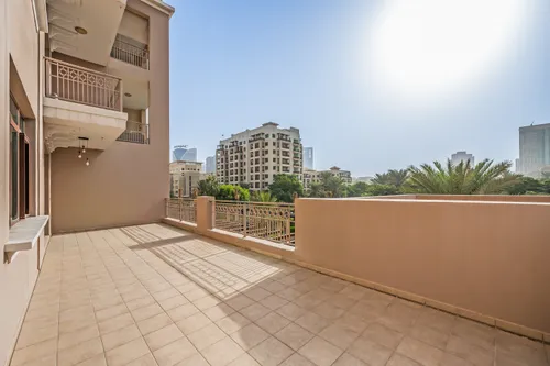 2 Bedrooms Apartment in Una Riverside Residence