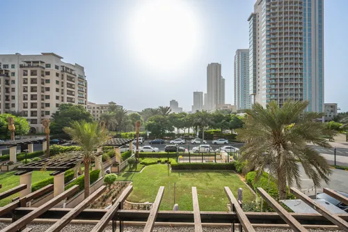 2 Bedrooms Apartment in Una Riverside Residence