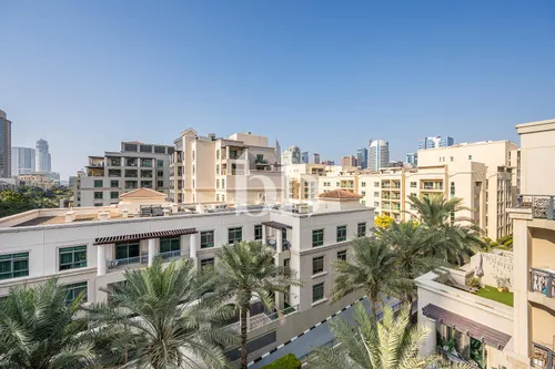 Lake View |Vacant Jan 8 |Partially Upgraded