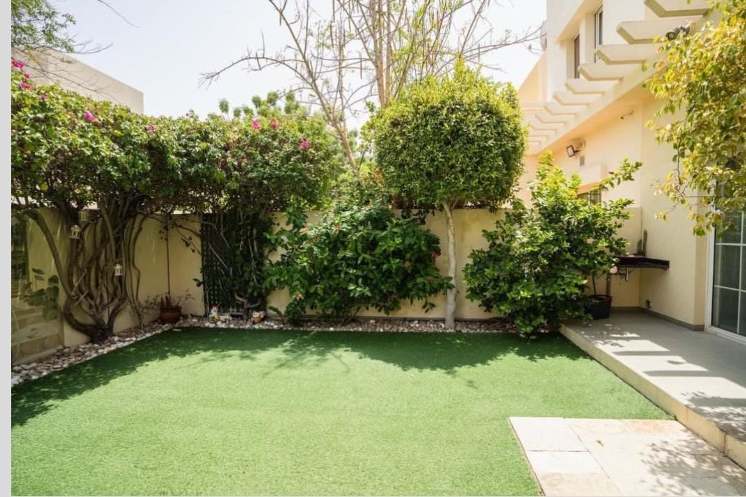 4 Bedrooms Villa in Zulal 1