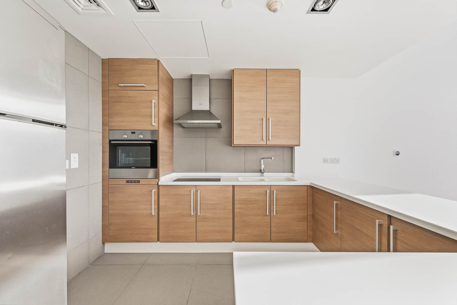 2 Bedrooms Apartment in Ariyana Tower